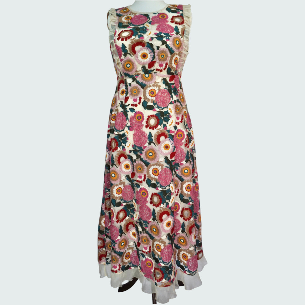 Blumenbesticktes Tüllkleid 42
