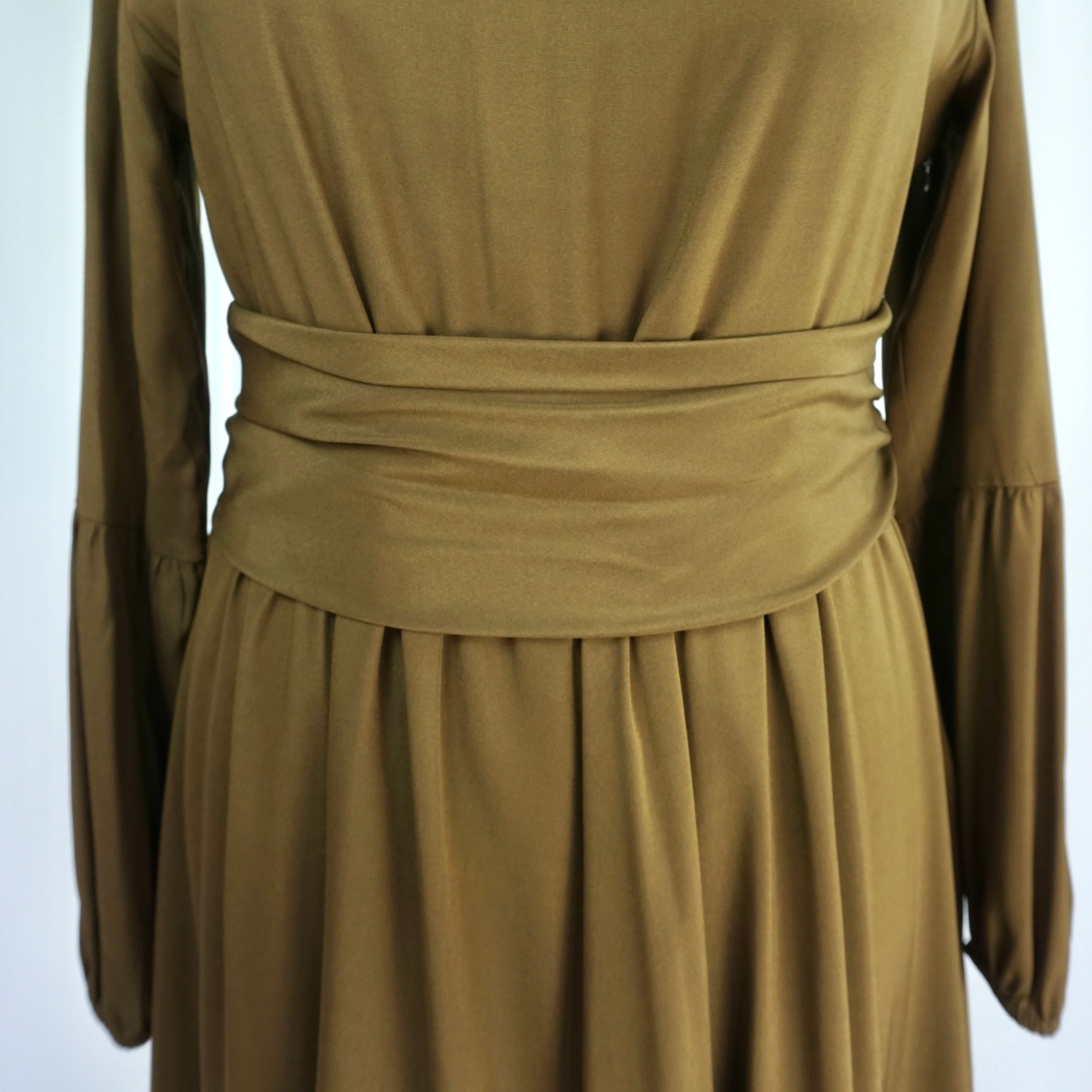Midikleid aus Seide 44
