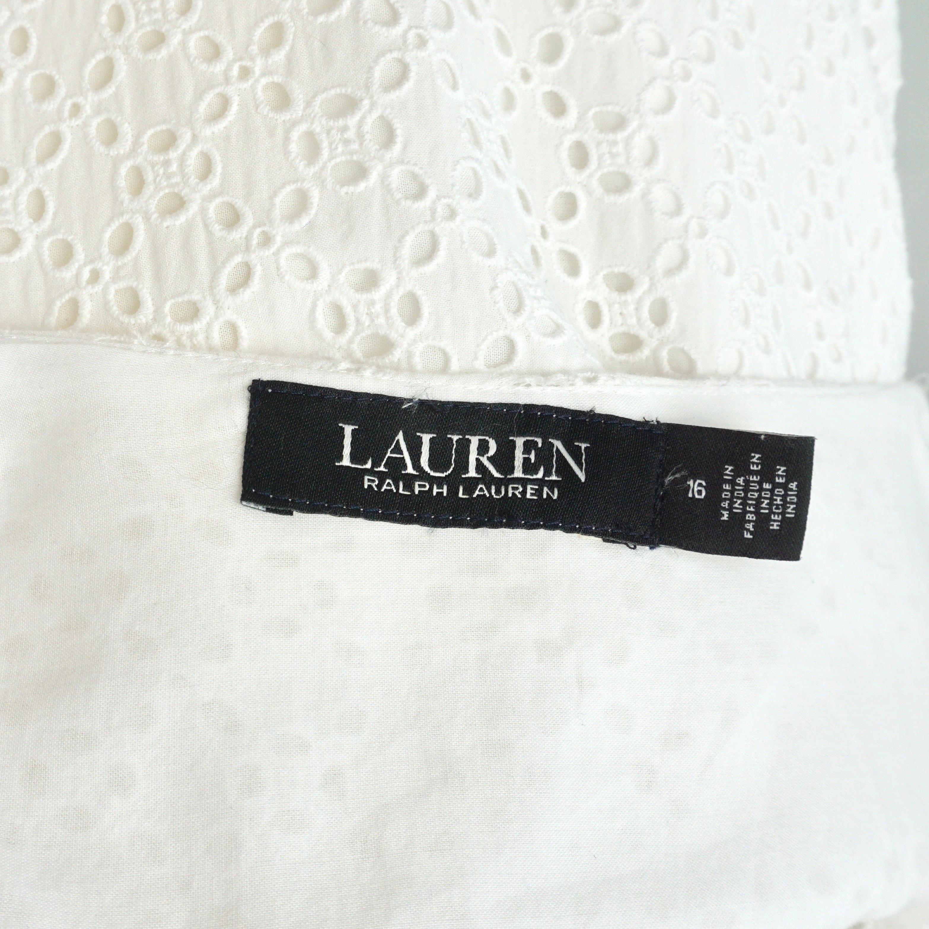 Midikleid mit Lochstickerei 42