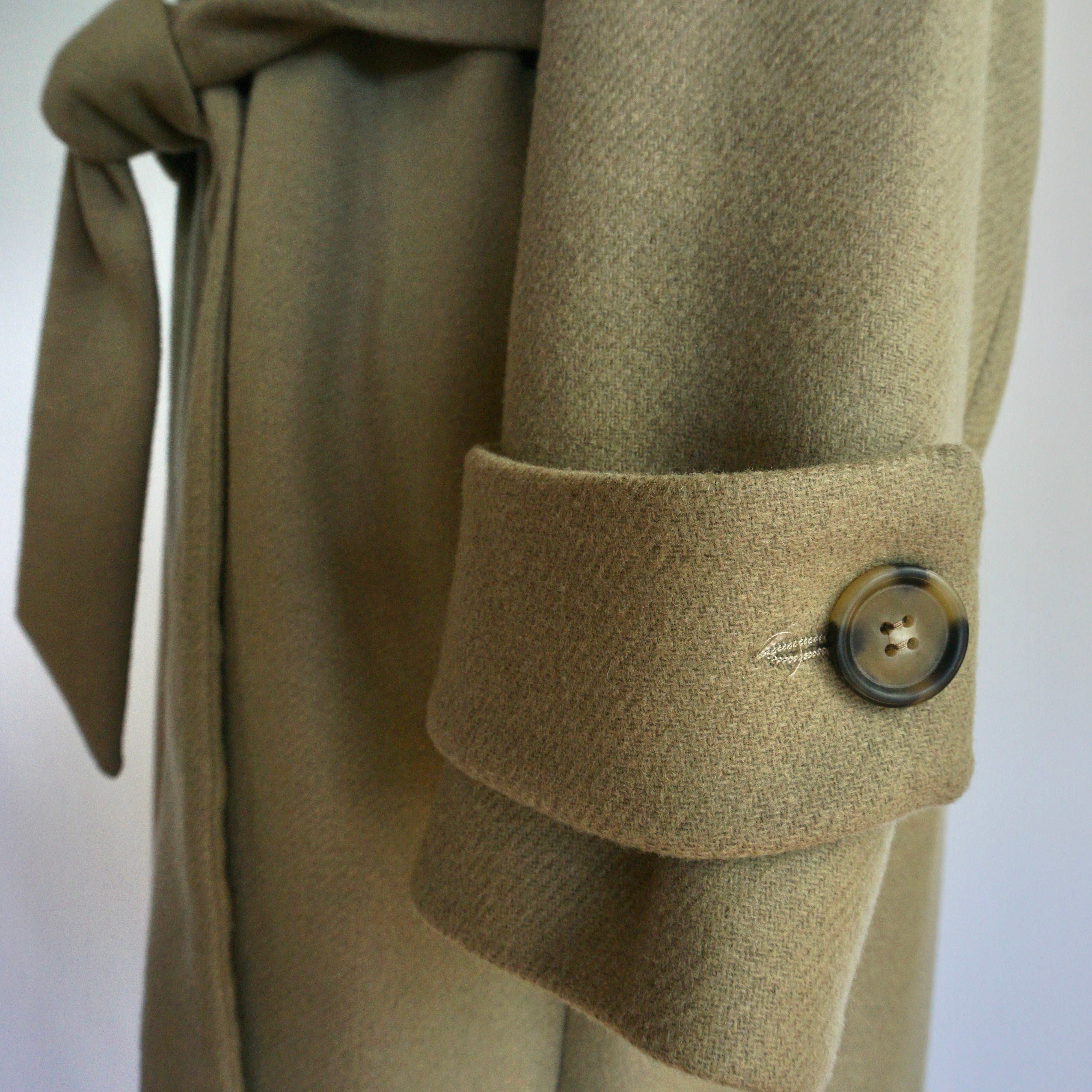 Mantel aus Wollgemisch 46