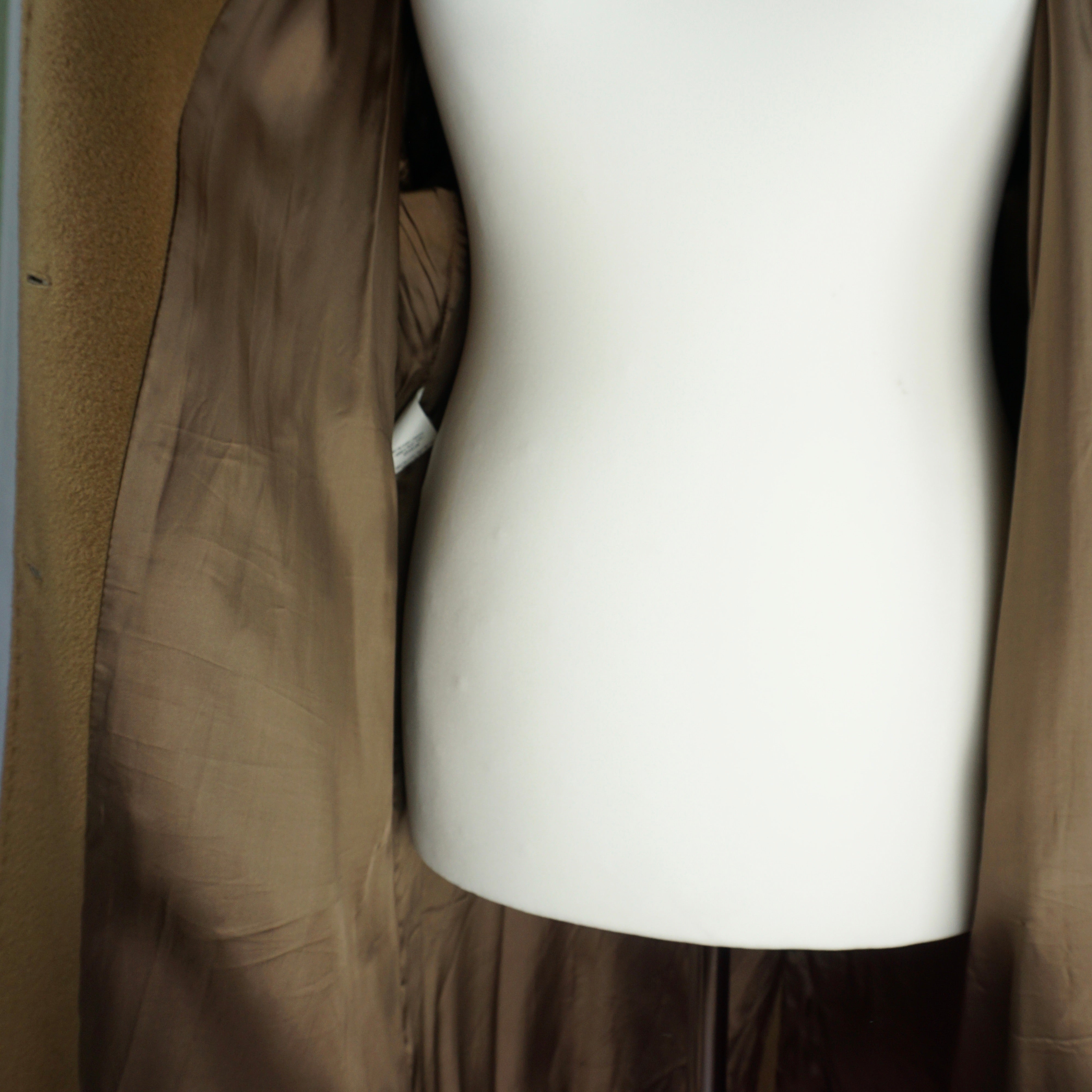 Wollmantel mit Pelzkragen 46